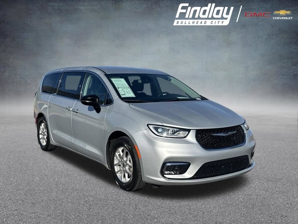 2024 Chrysler Pacifica Touring L in Silver — front three-quarter view